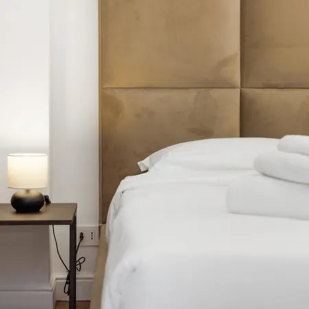 Piazza Mazzini Con Vasca Idromassaggio * Řím