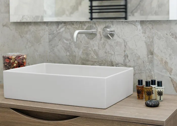 Piazza Mazzini Con Vasca Idromassaggio *