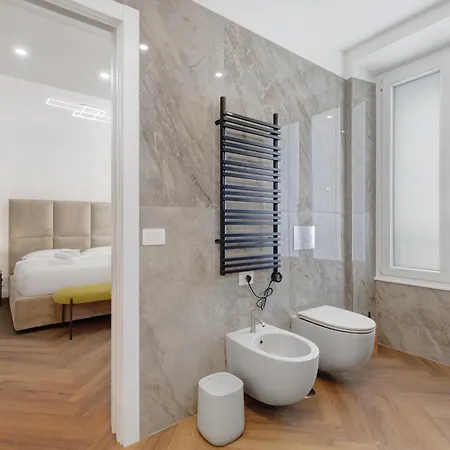 Rum i privatbostad Piazza Mazzini Con Vasca Idromassaggio *